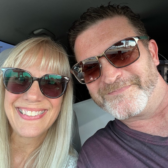 Meet your Posher, Kelley - Picture 2 of 5